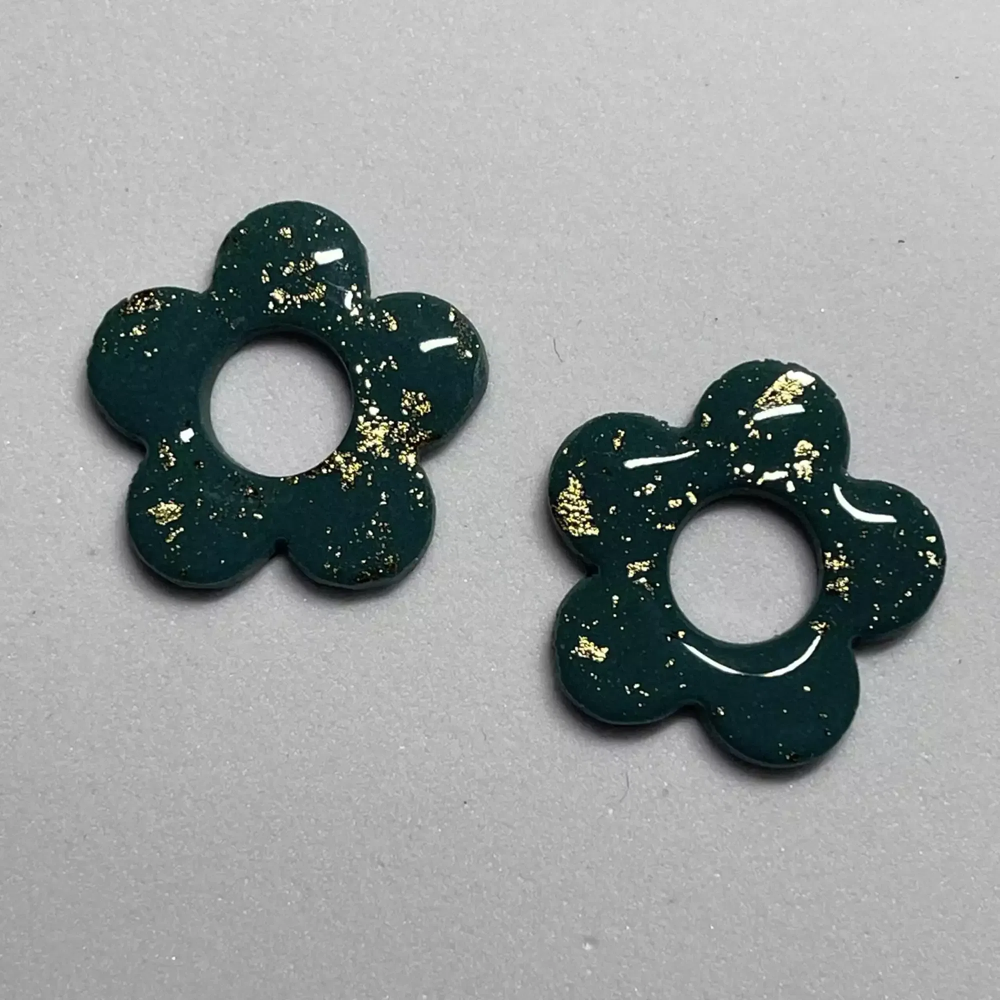 Charm Flor Verde