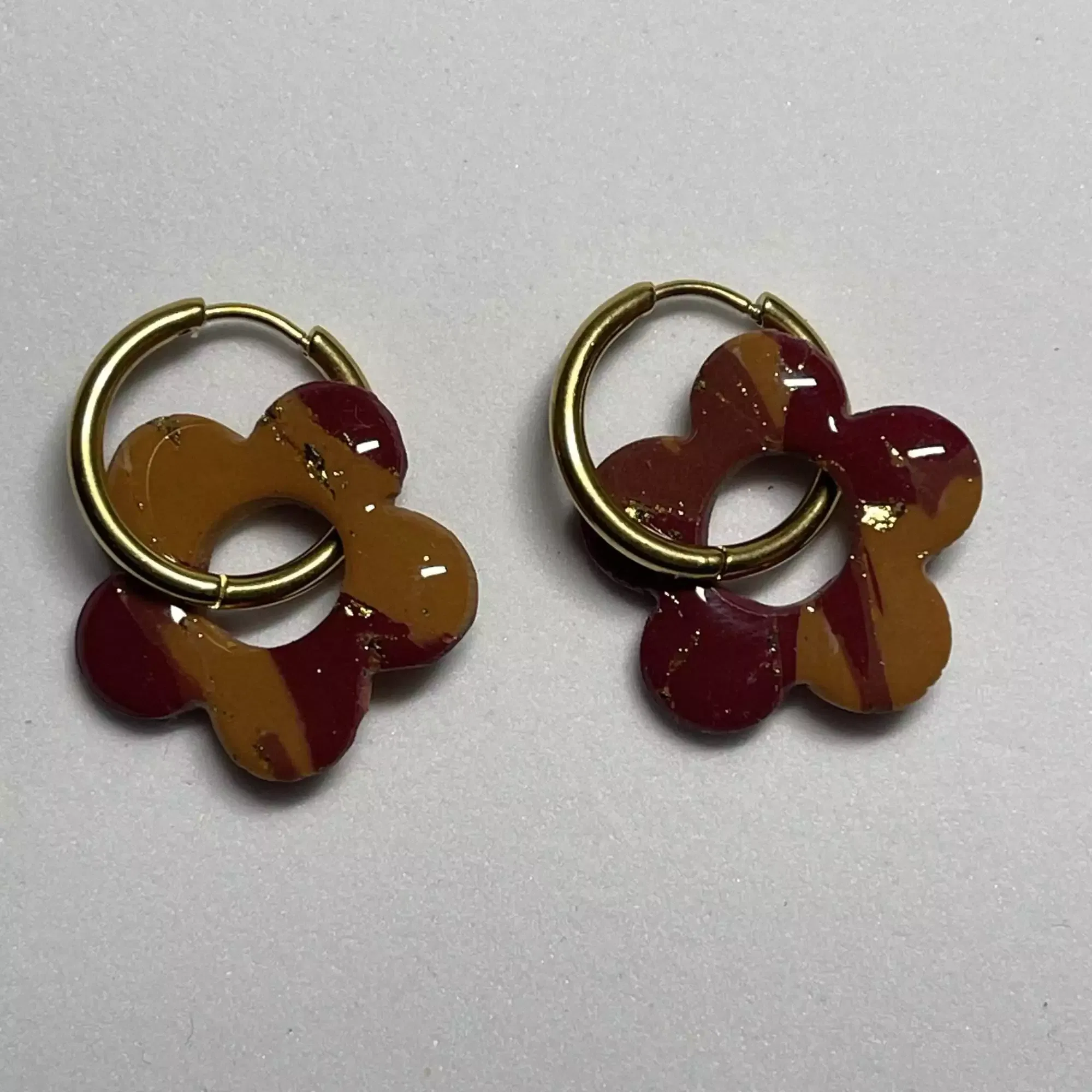 Pendiente + Charm Flor Tierras