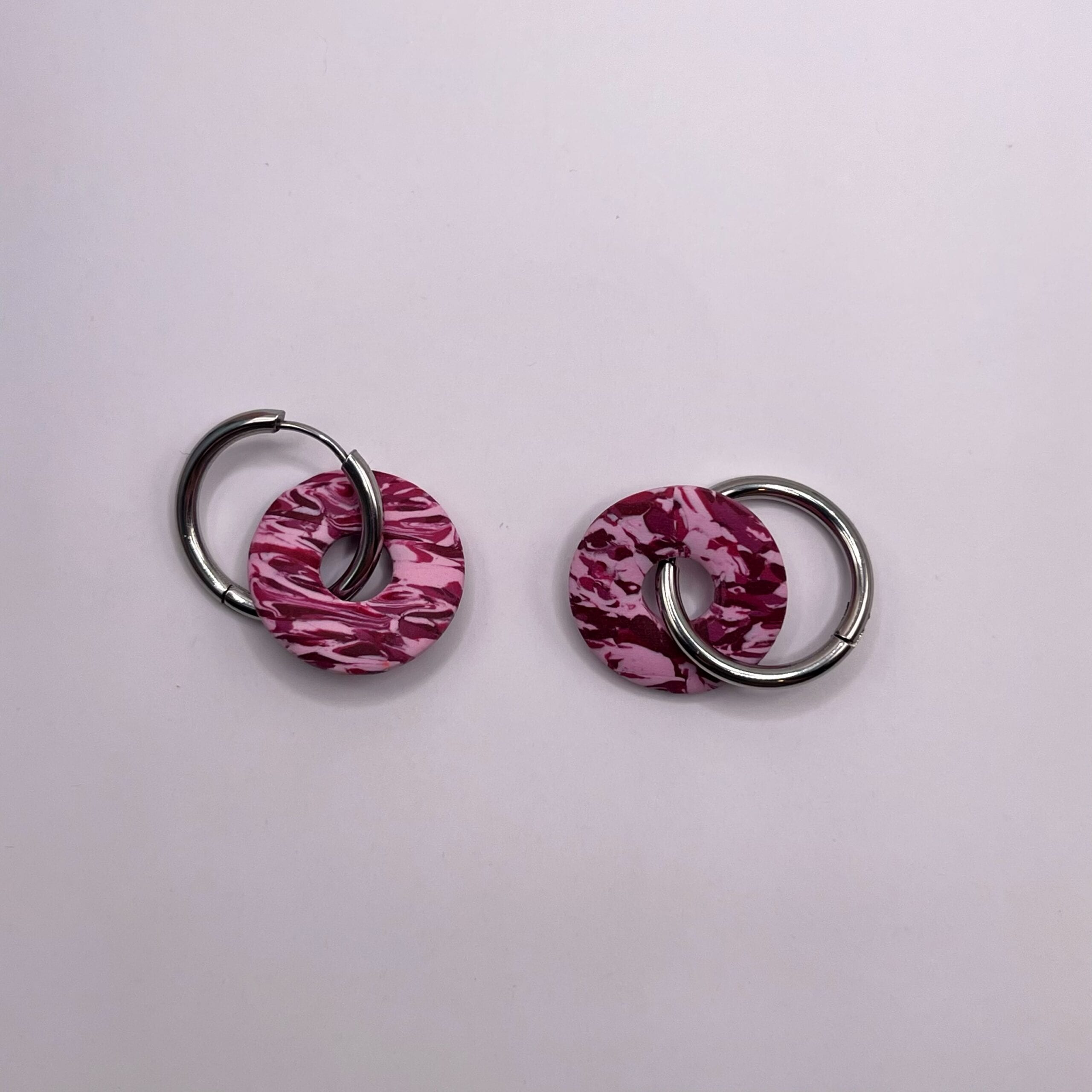 Pendiente + Charm Donut Marmolado Rosado