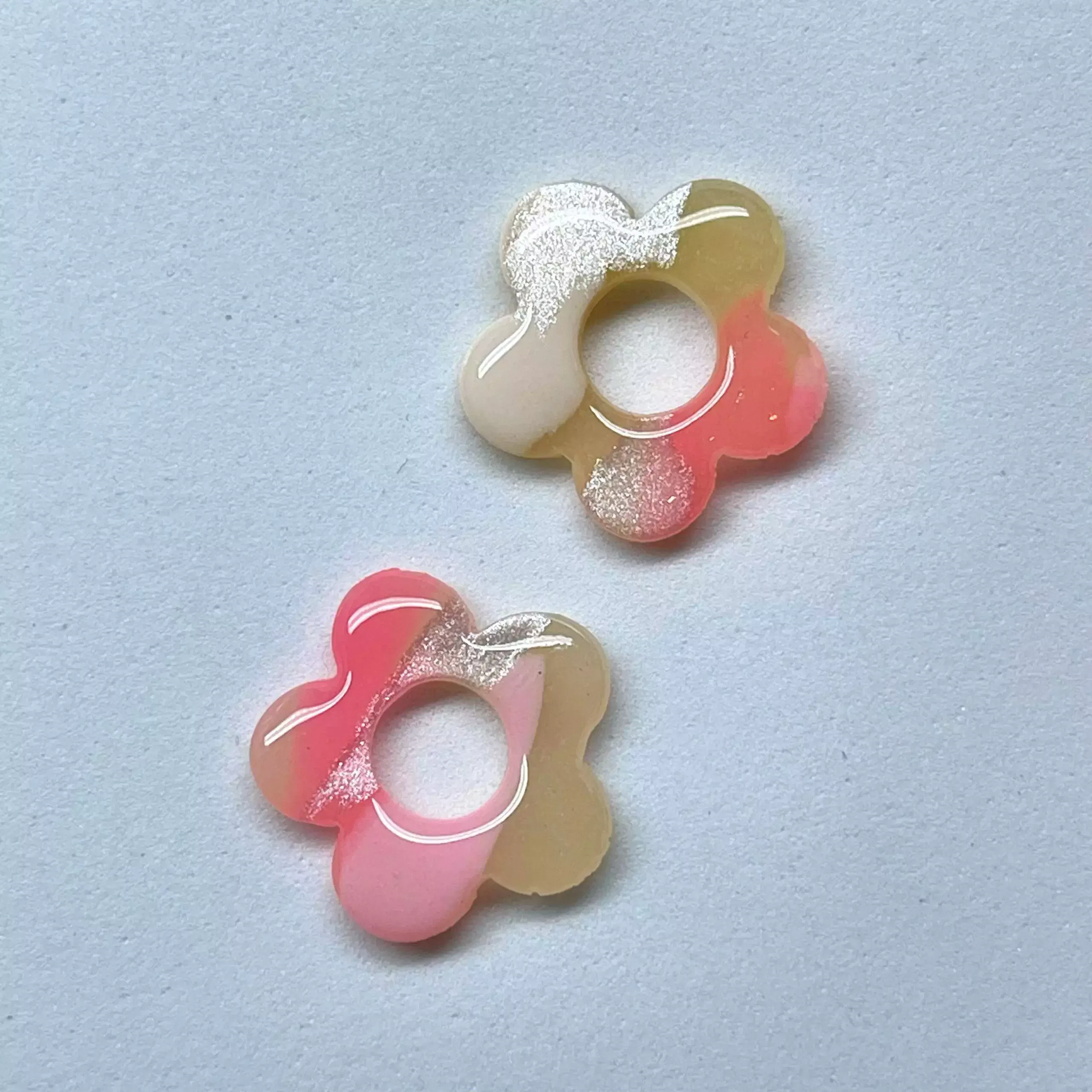 Charm Flor Fresa Nata