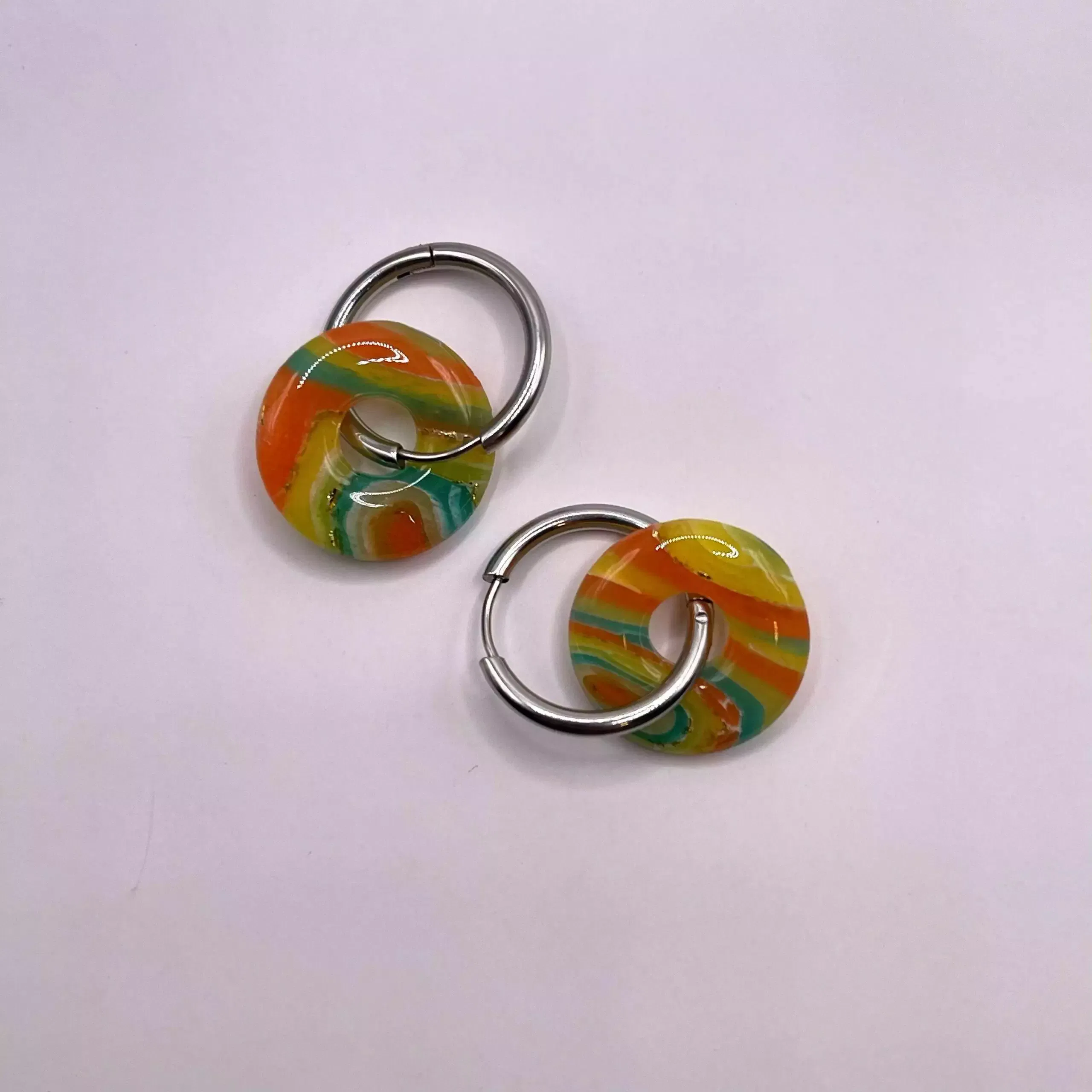 Pendiente + Charm Donut Tropical