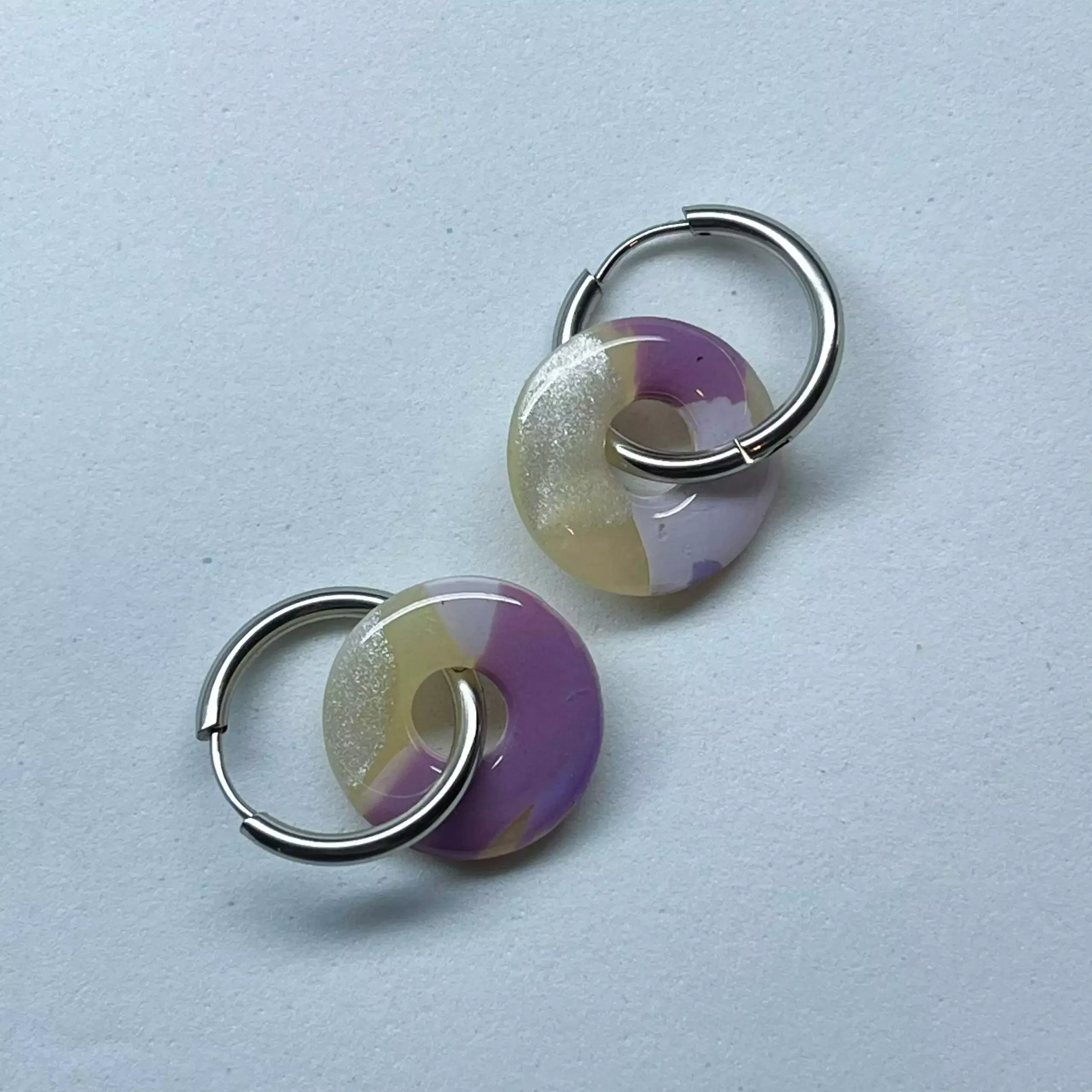 Pendiente + Charm Donut Aguas Lilas
