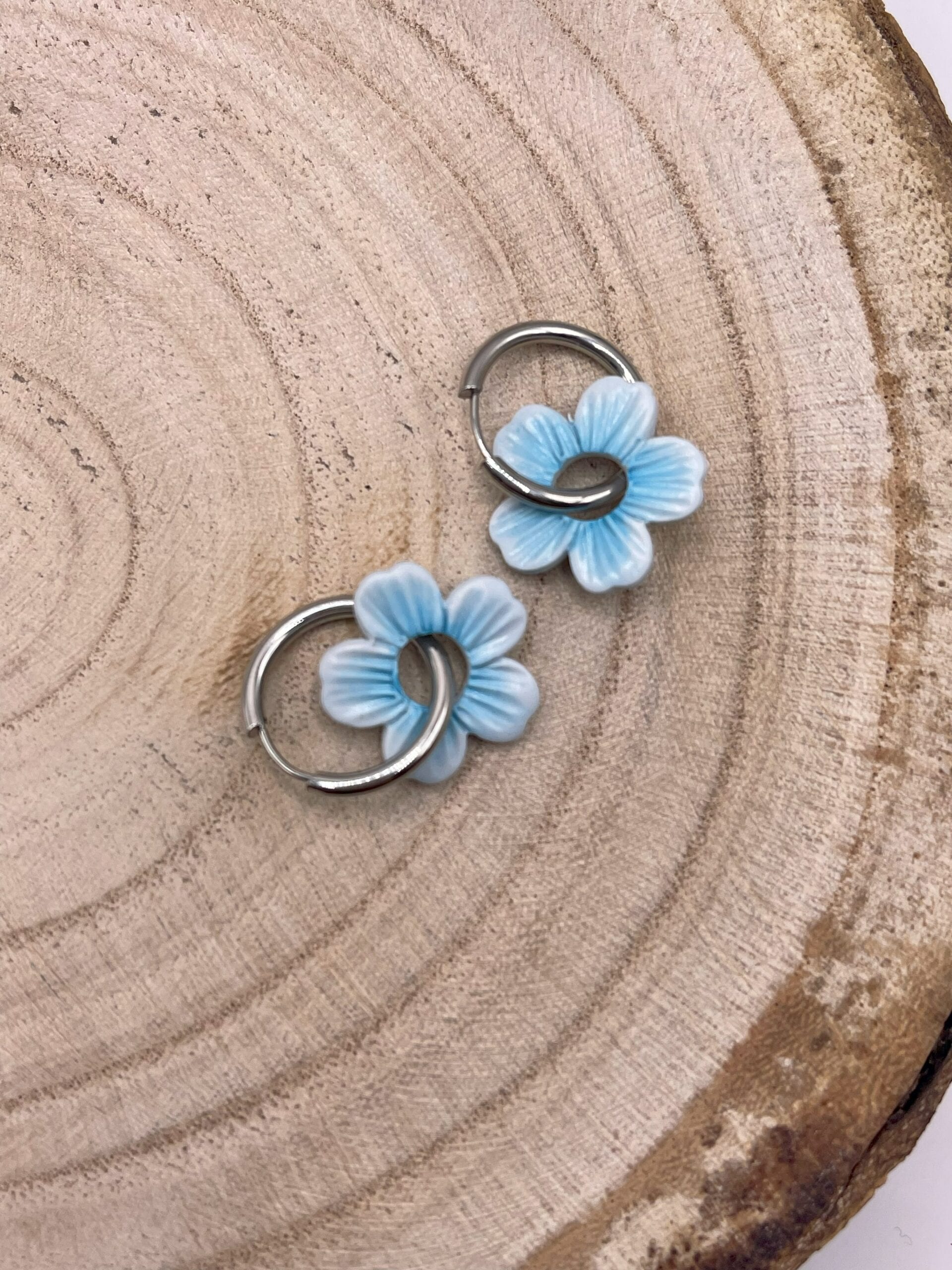 Charm Daisy Azul